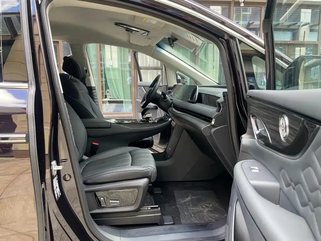 DONGFENG XINGHAI V9 2025