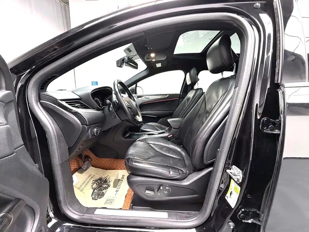LINCOLN MKC 2018