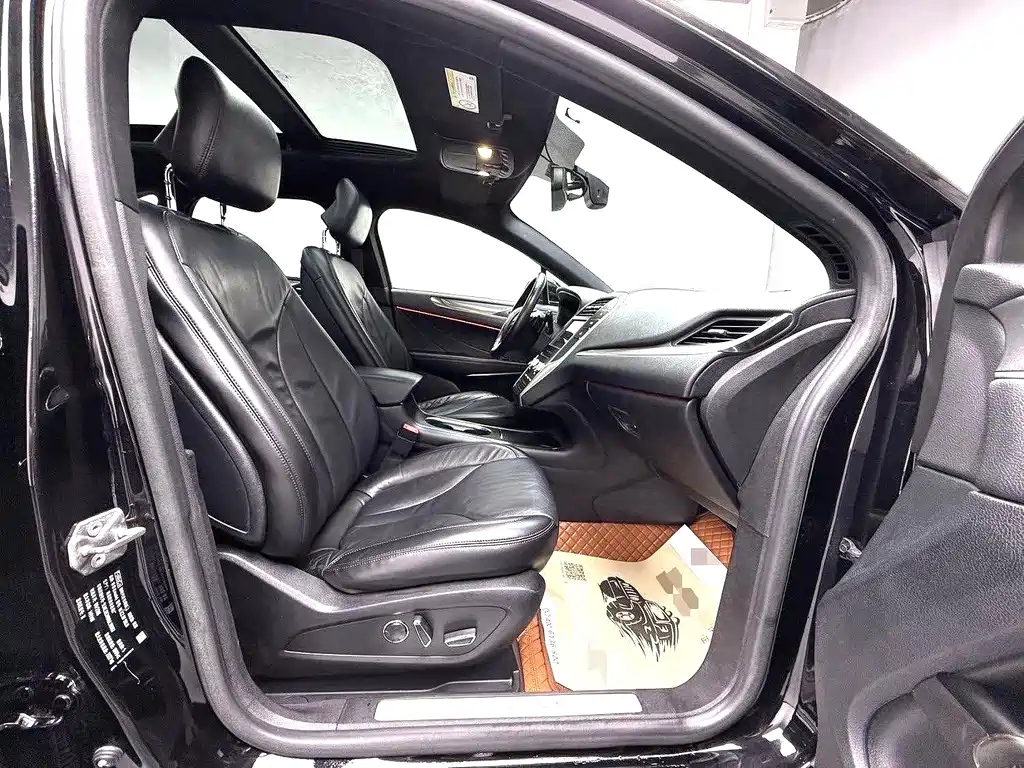 LINCOLN MKC 2018