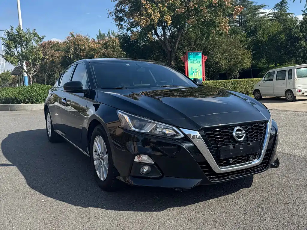 NISSAN TEANA 2022