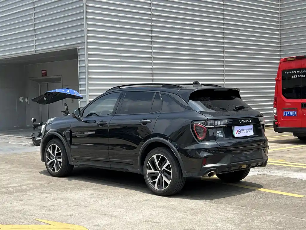 LYNK&CO 01 NEW ENERGY 2021