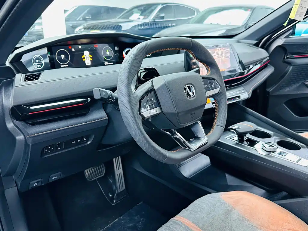 CHANGAN UNI-V 2025
