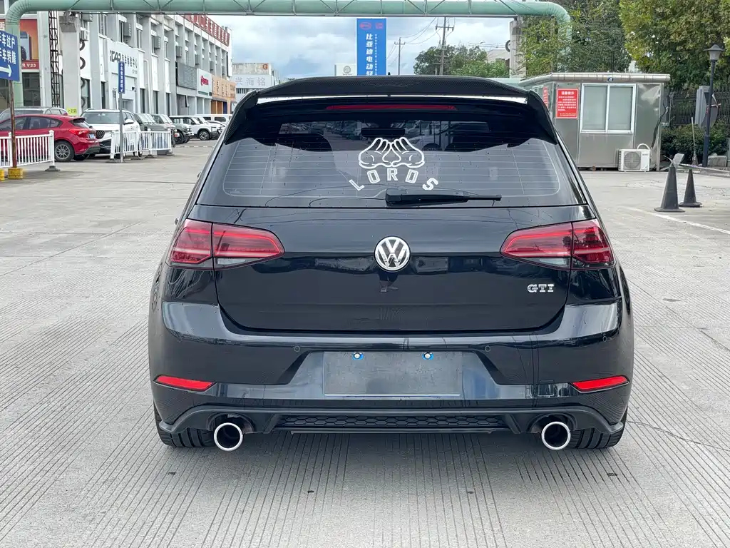 VOLKSWAGEN GOLF GTI 2018