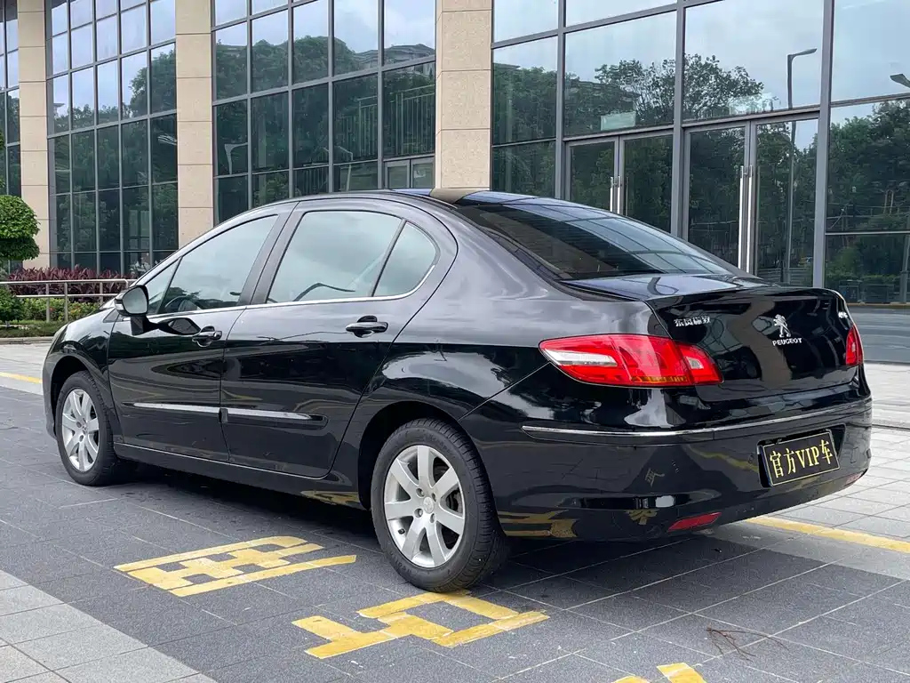 PEUGEOT 408 2013