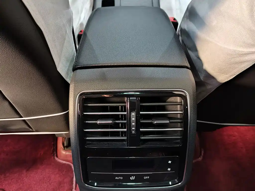 VOLKSWAGEN MAGOTAN 2020