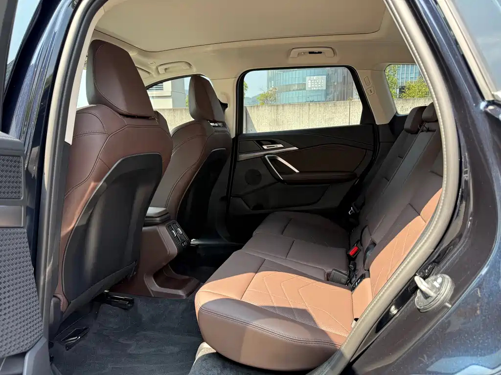 BMW X1 2025