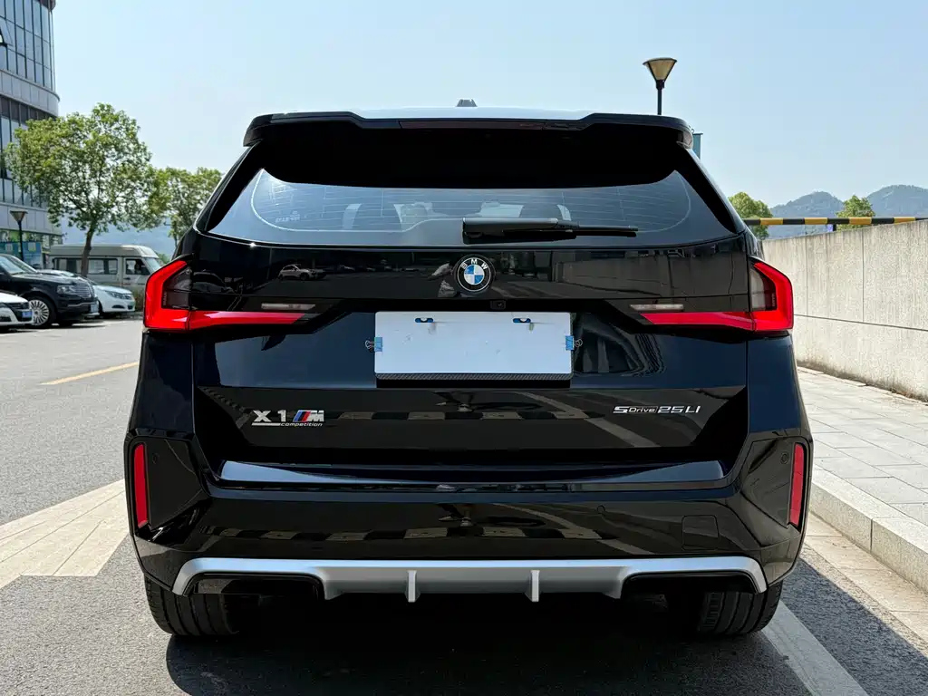 BMW X1 2025