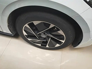 VOLKSWAGEN ID.3 2025 YEAR FACELIFT YEAR SMART 2025