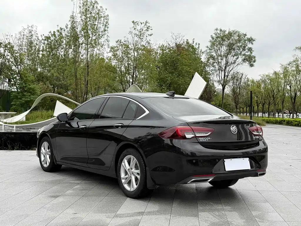 BUICK REGAL 2022