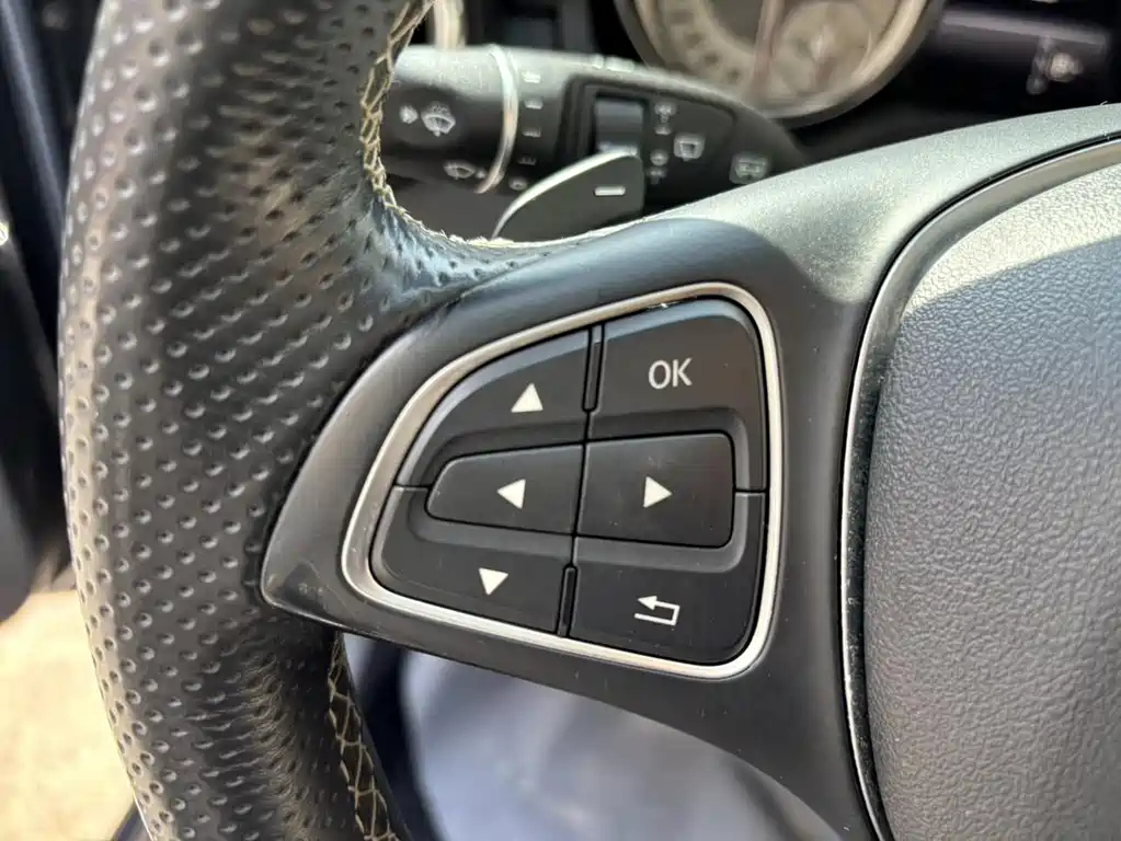 MERCEDES BENZ GLA 2016