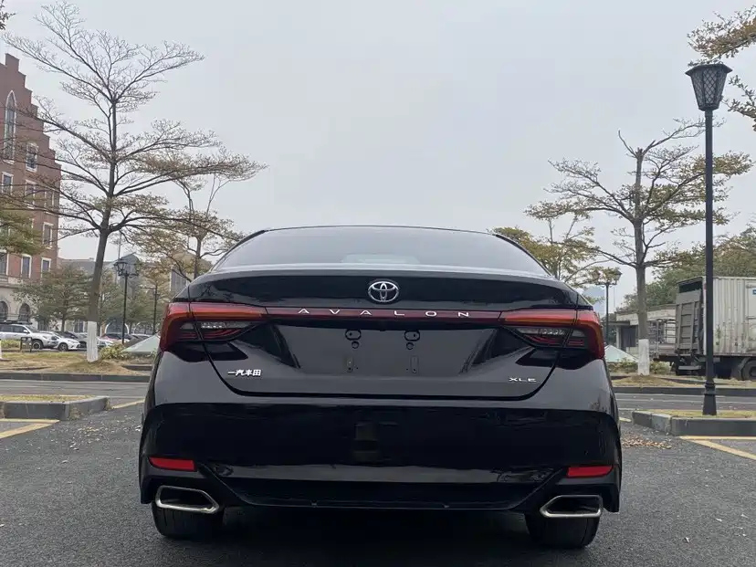 TOYOTA AVALON 2020
