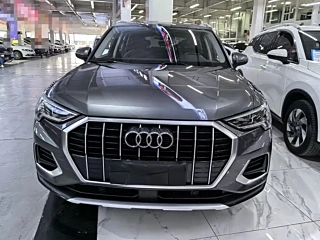 AUDI Q3  2021