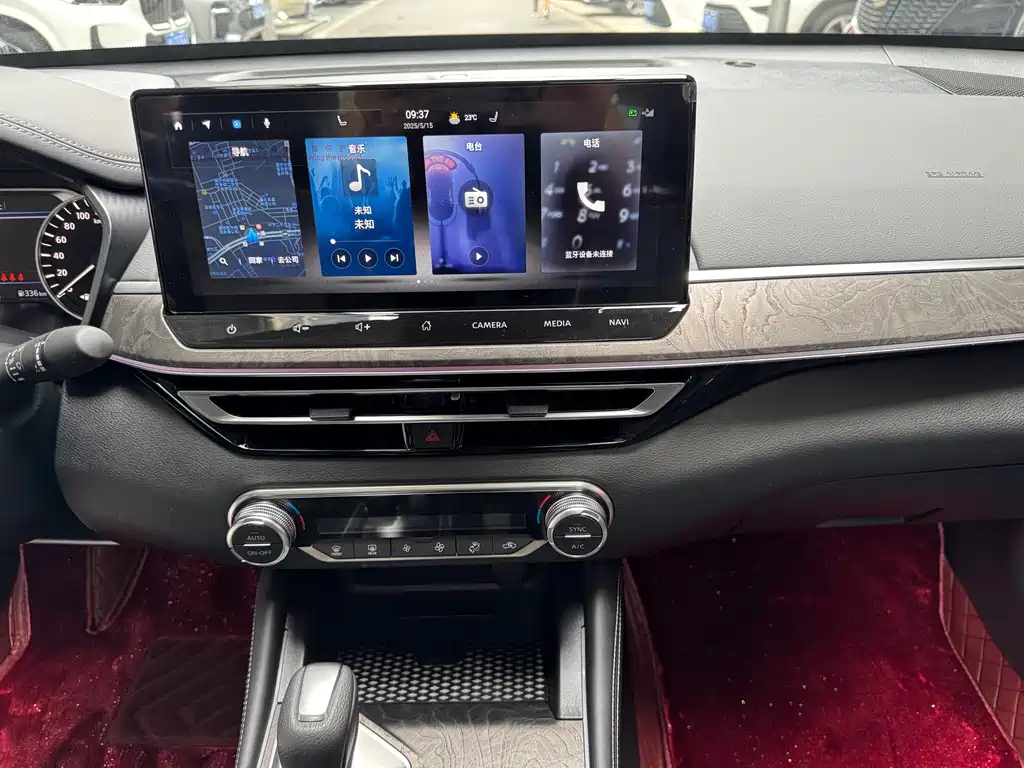 NISSAN TEANA 2024