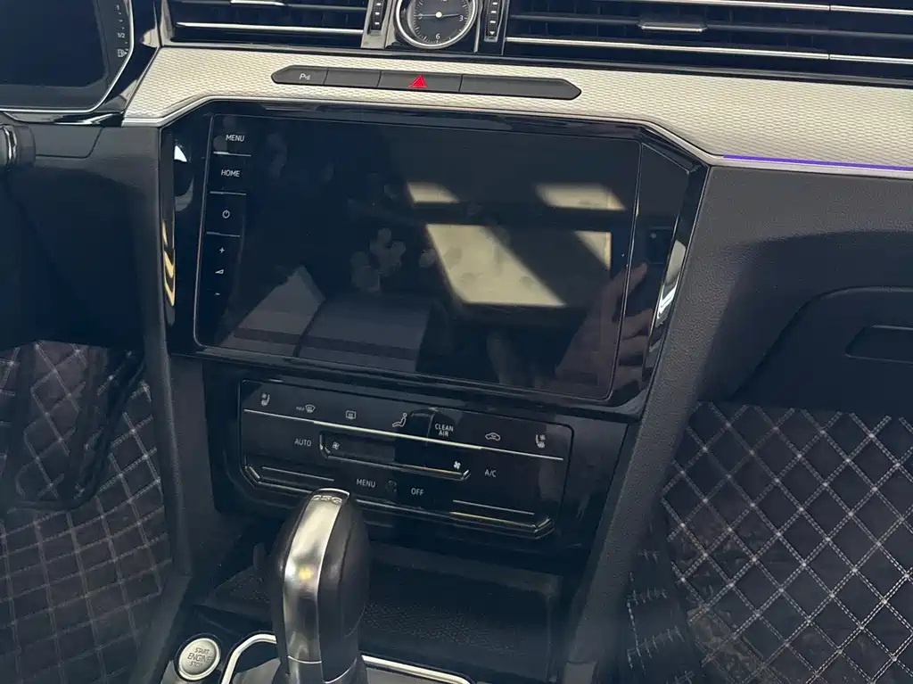 VOLKSWAGEN MAGOTAN 2024