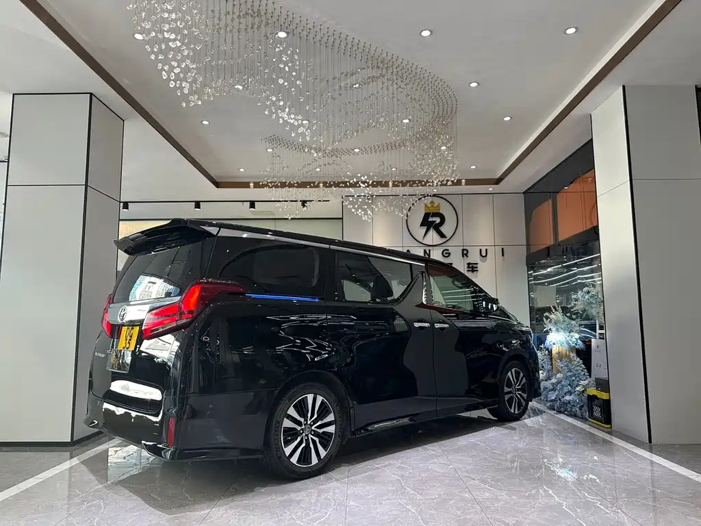 TOYOTA ALPHARD 2019