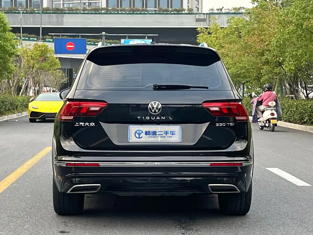 VOLKSWAGEN TIGUAN L 2021