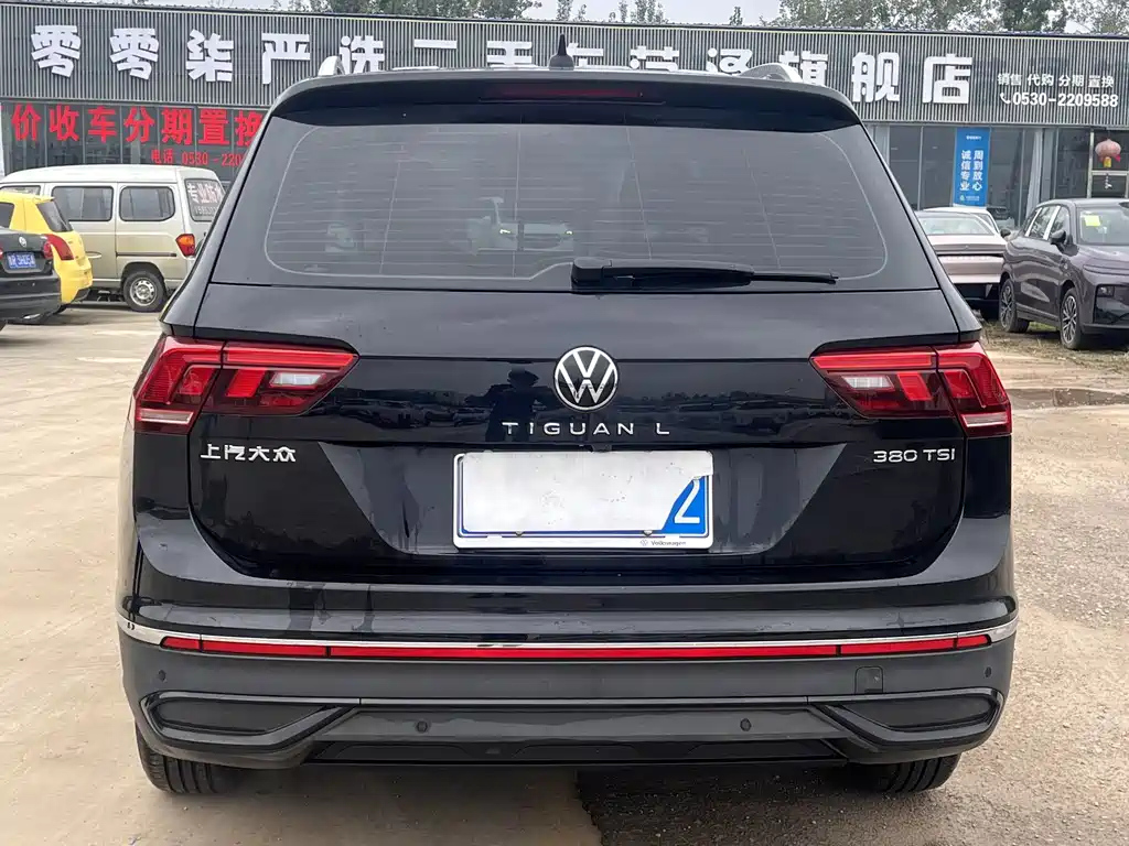 VOLKSWAGEN TIGUAN L 2024