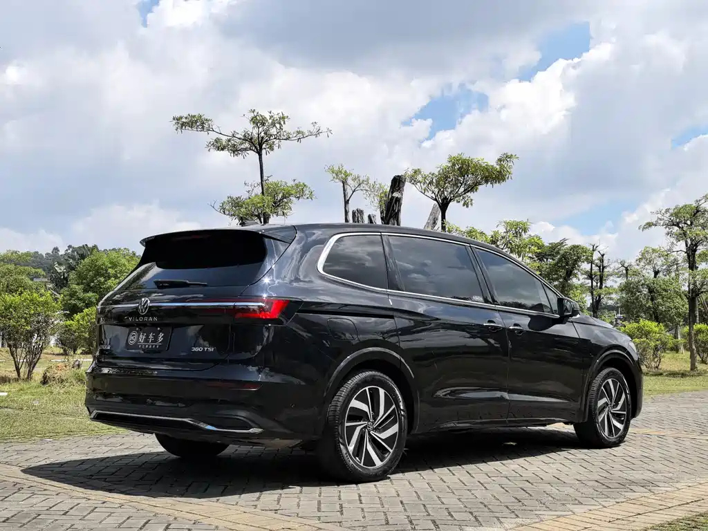 VOLKSWAGEN VILORAN 2022