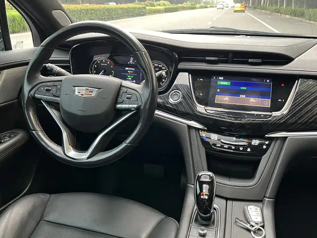 CADILLAC XT6 2021