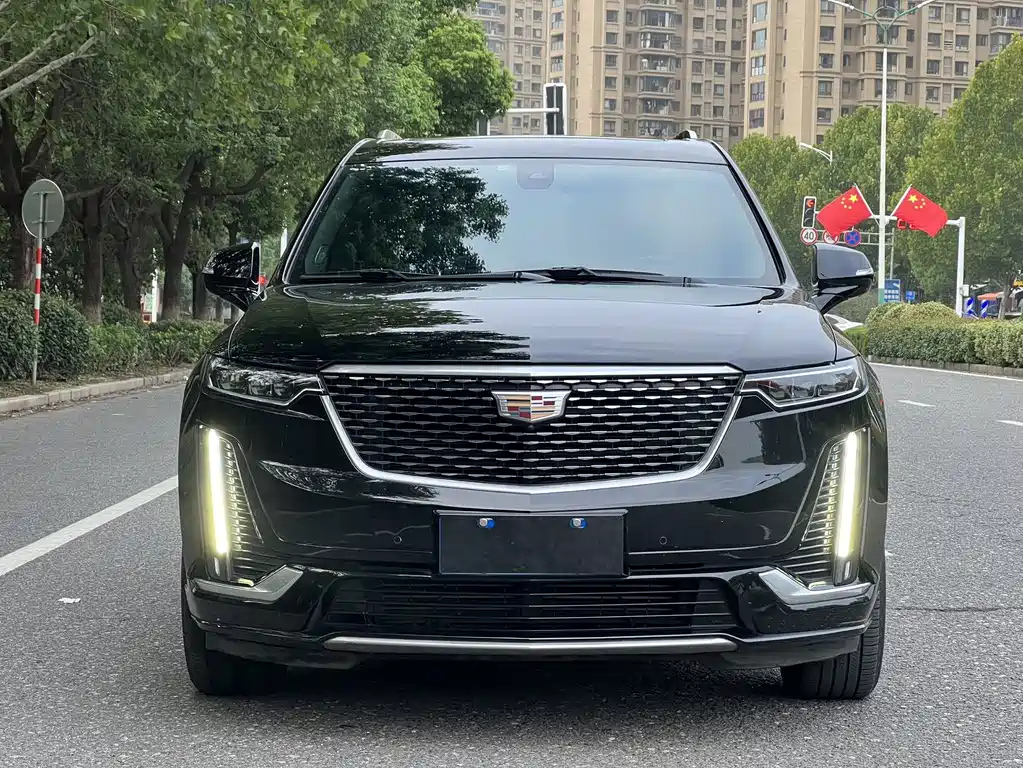CADILLAC XT6 2021