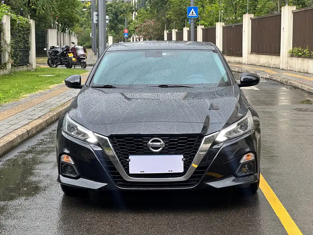 NISSAN TEANA 2021