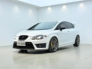 Заказать SEAT LEON