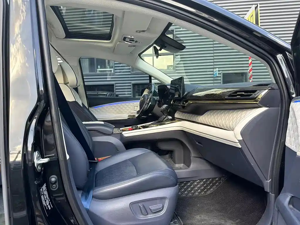 TOYOTA SIENNA SIENNA 2023