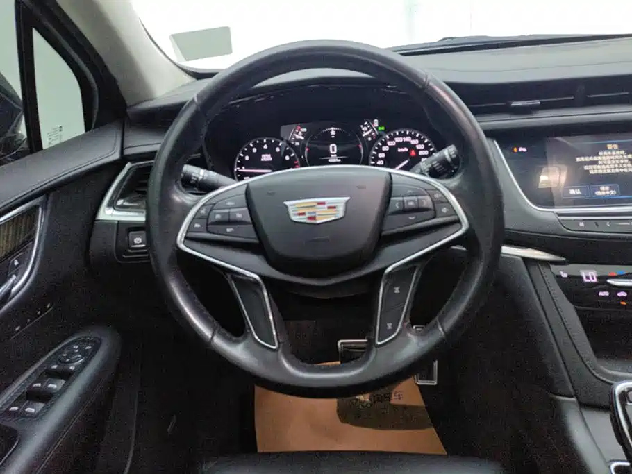 CADILLAC XT5 2019