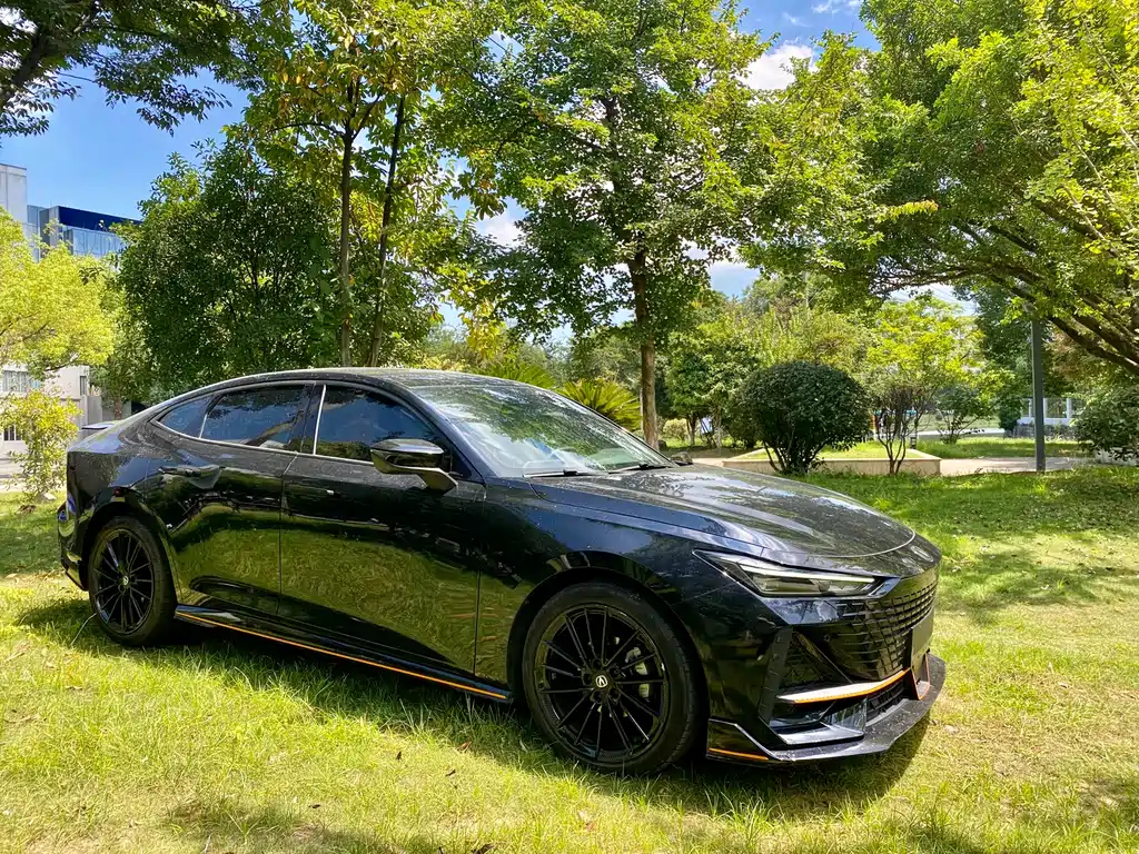 CHANGAN UNI-V 2023