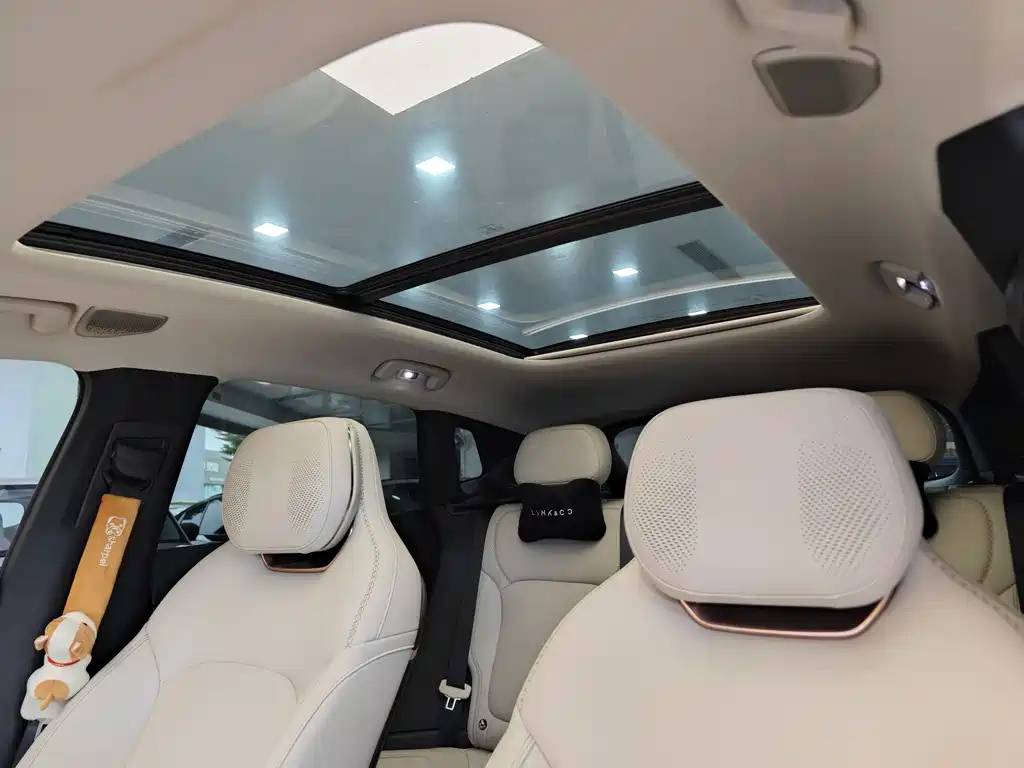 LYNK&CO 08 NEW ENERGY 2025