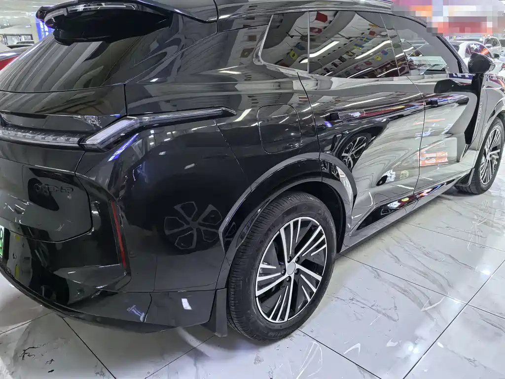 LYNK&CO 08 NEW ENERGY 2025