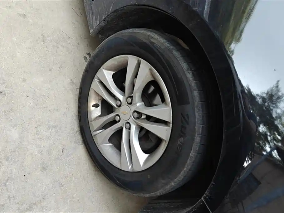 CHEVROLET CRUZE 2015