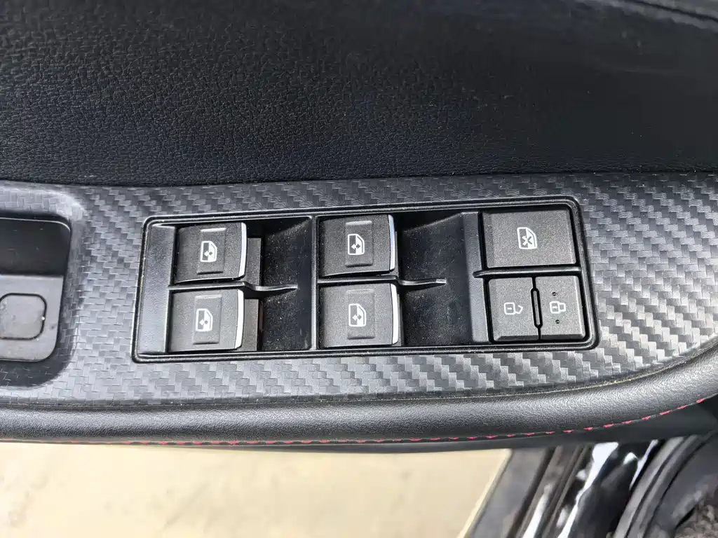 DONGFENG FORTHING SX6 2019