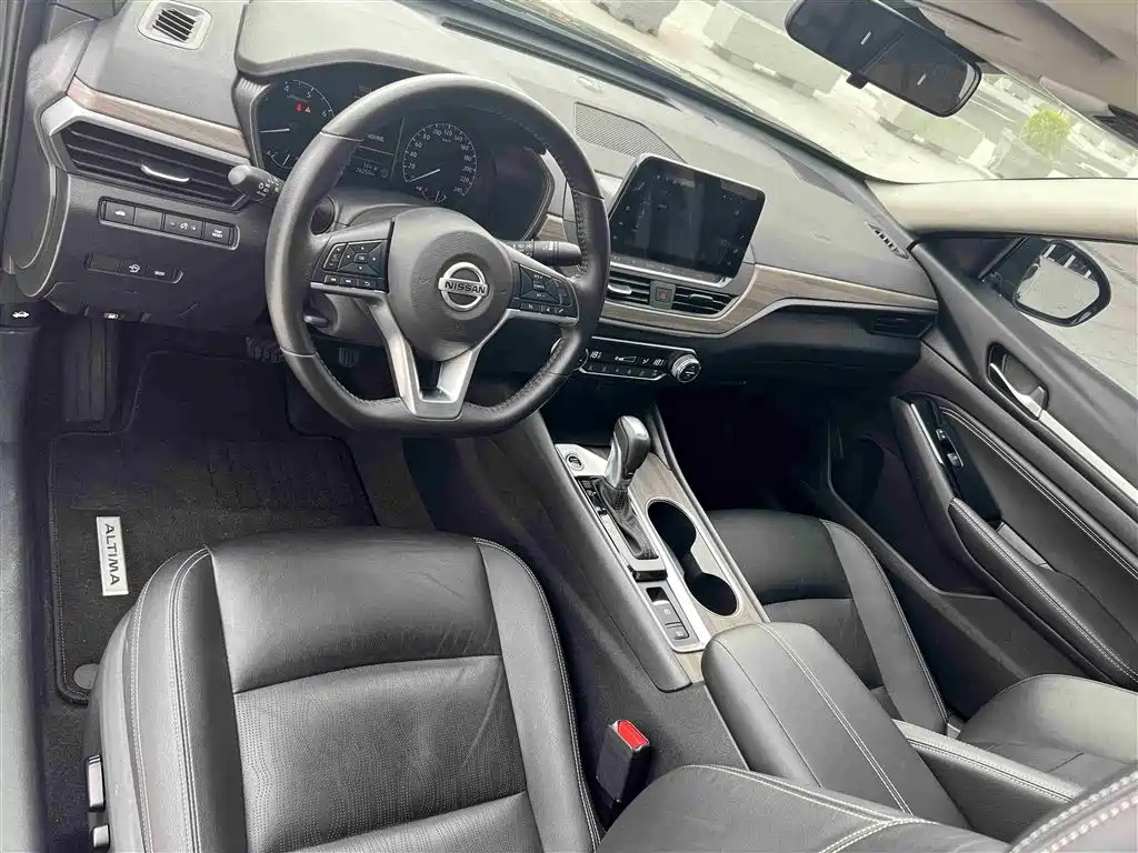 NISSAN TEANA 2021