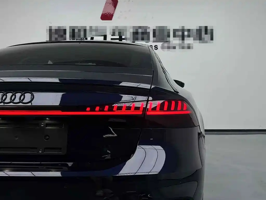 AUDI A7 2021