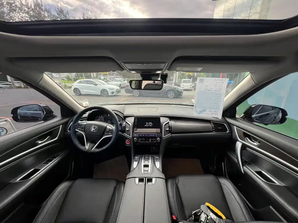 HONDA AVANCIER 2023
