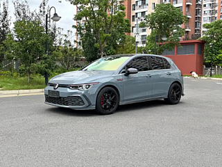 VOLKSWAGEN GOLF GTI 2023