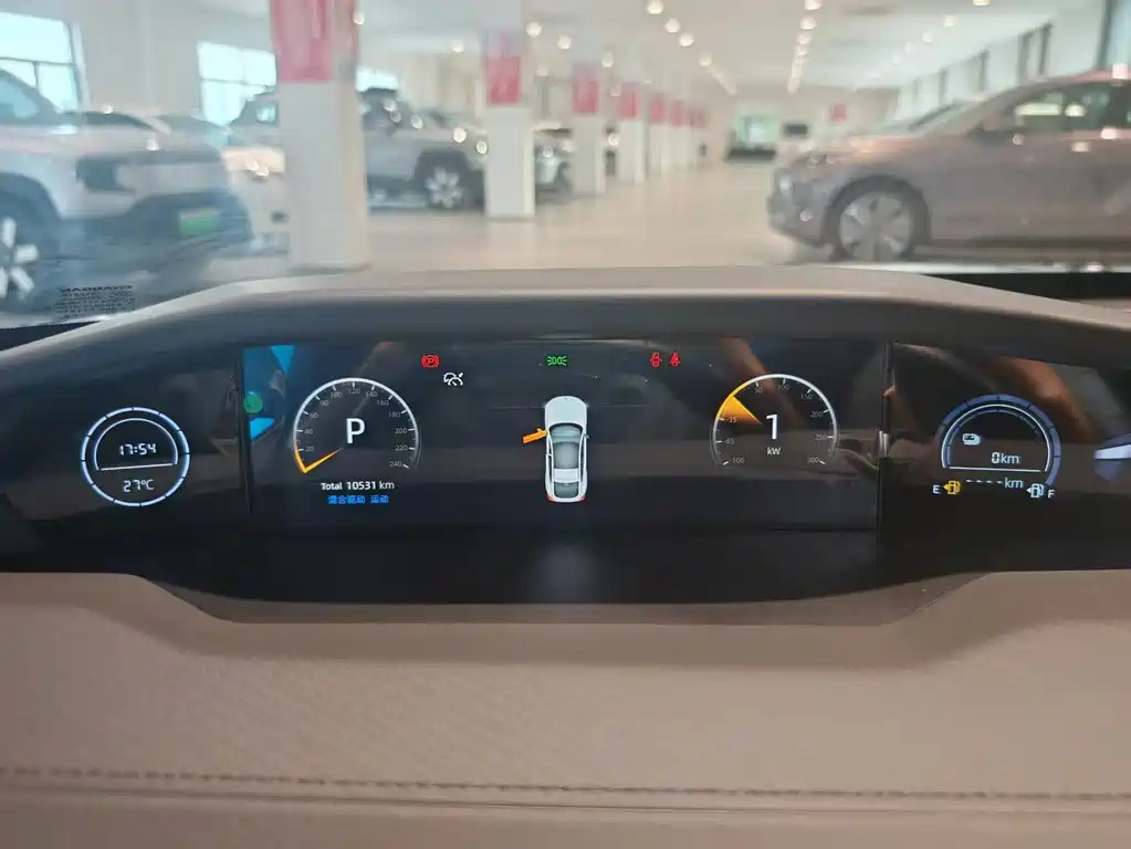 CHANGAN UNI-V SMART IDD 2024