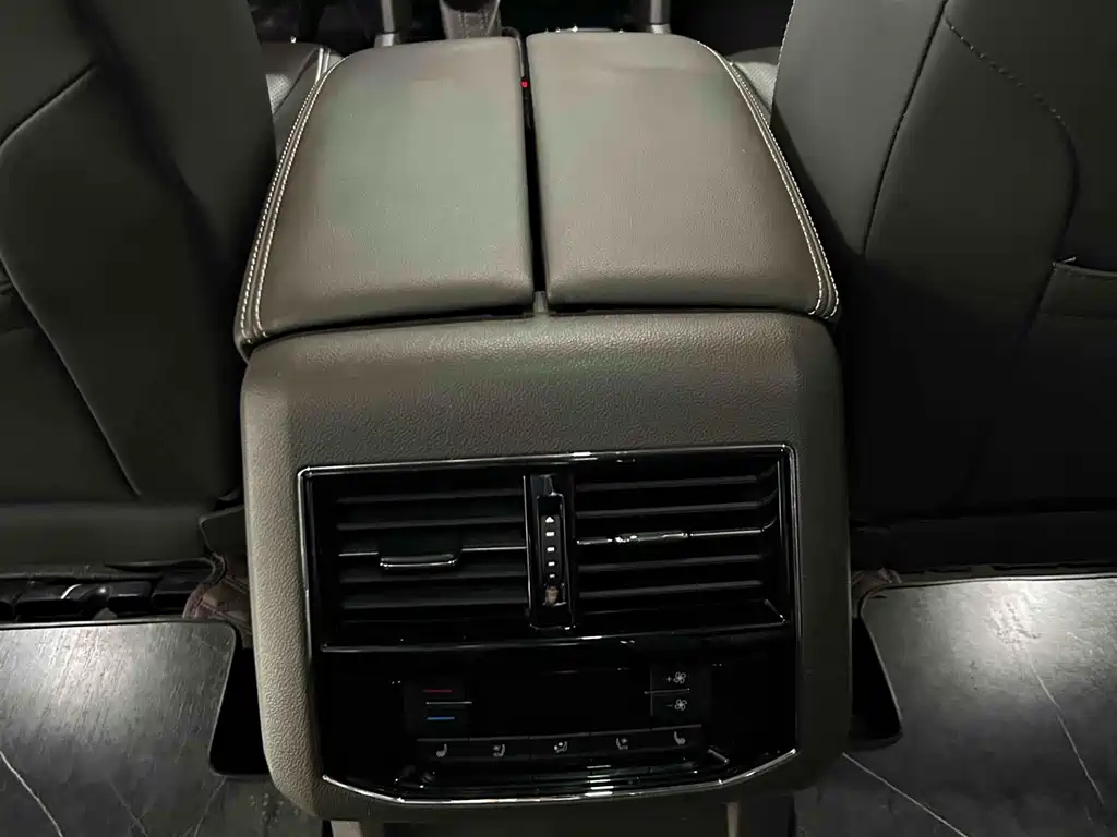VOLKSWAGEN VILORAN 2022