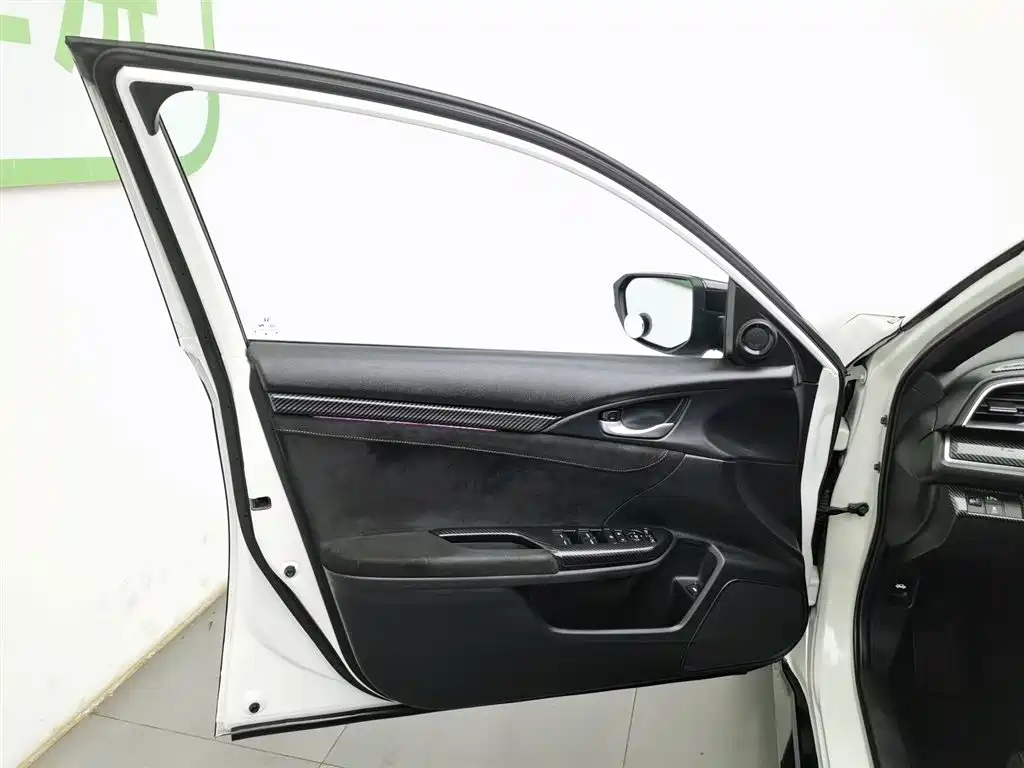 HONDA CIVIC 2019
