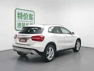 MERCEDES BENZ GLA 2015