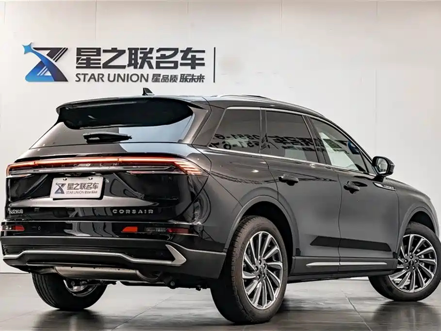 LINCOLN ADVENTURER 2024