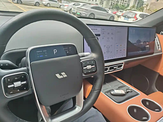 LI AUTO L6  2024 YEAR MAX 2024