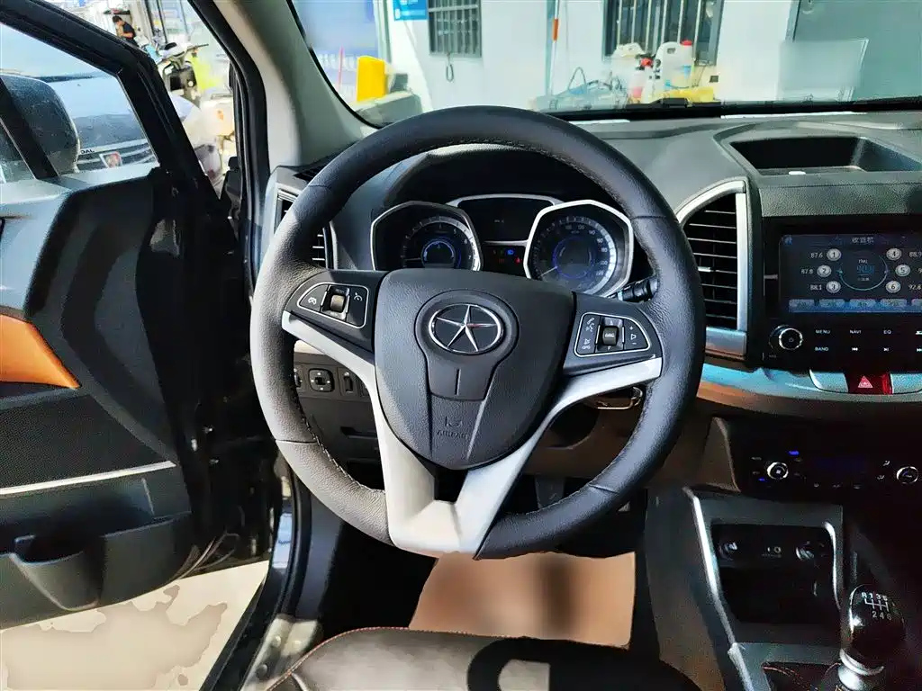 JAC REFINE S3 2014