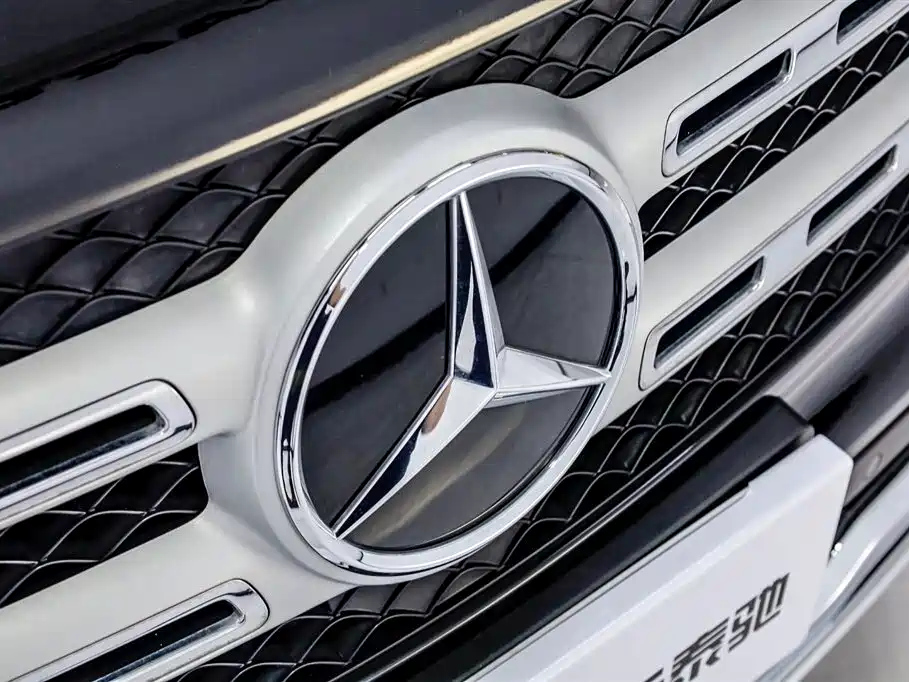 MERCEDES BENZ GLB 2023