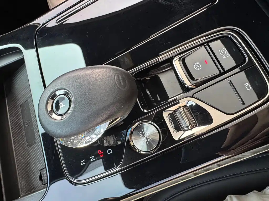 TRUMPCHI M8 2023