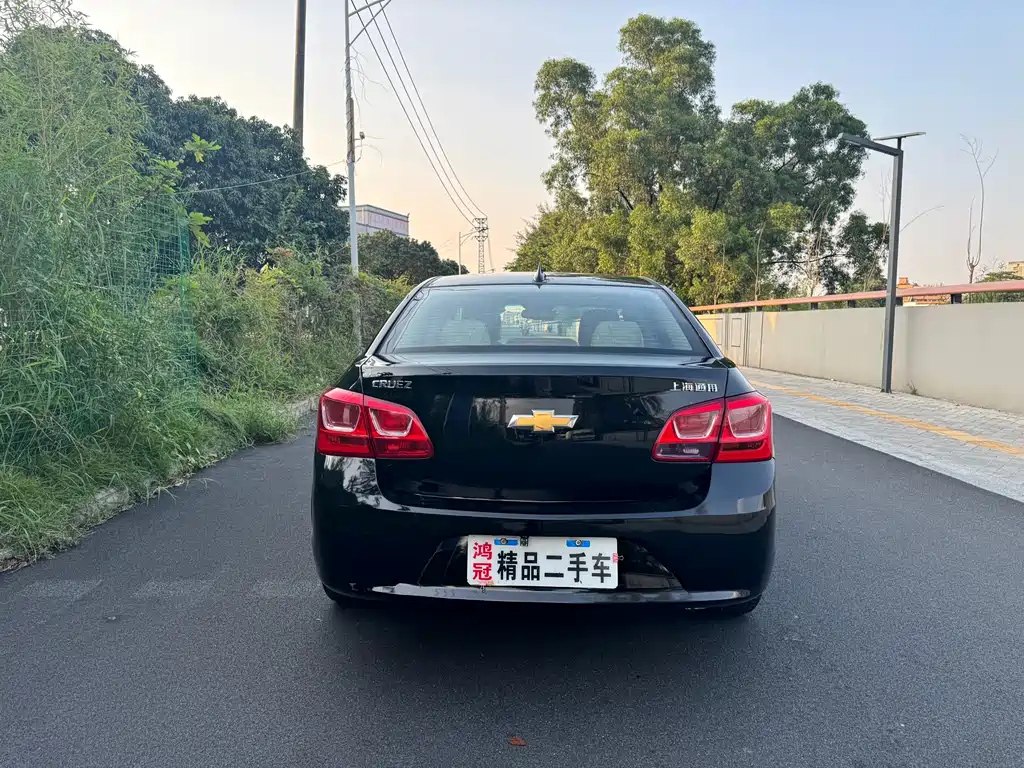 CHEVROLET CRUZE 2015