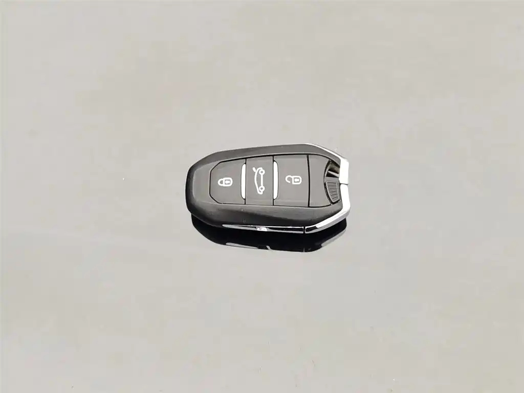 PEUGEOT 508 2021