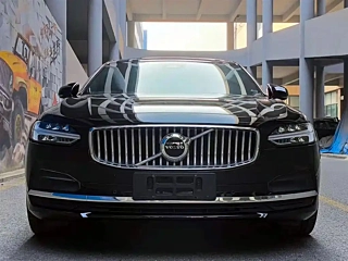 VOLVO S90 2024