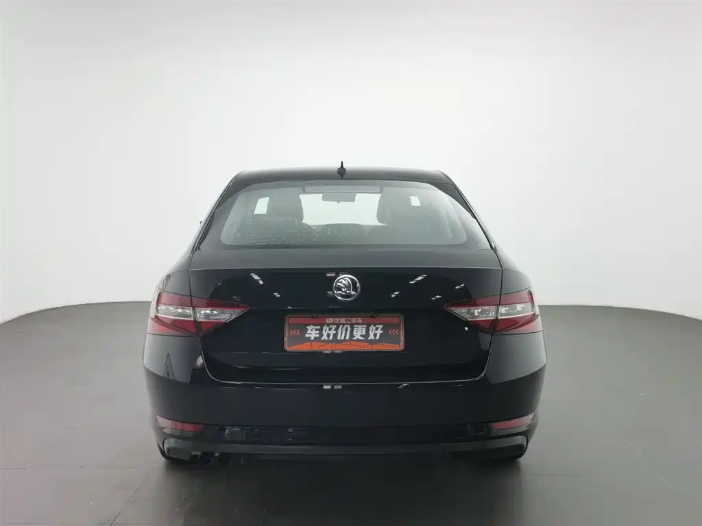 SKODA SUPERB 2018